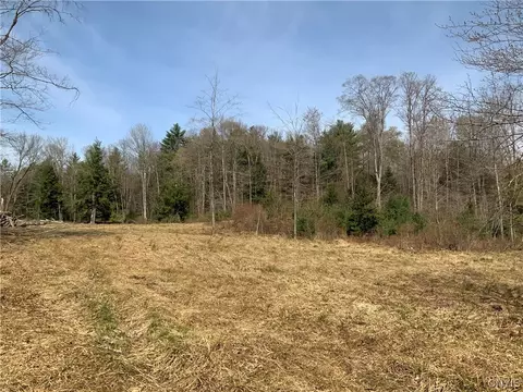 970 Center St, Constantia, NY 13042