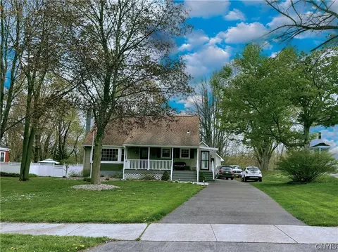 421 Wilbur St, Oneida, NY 13421