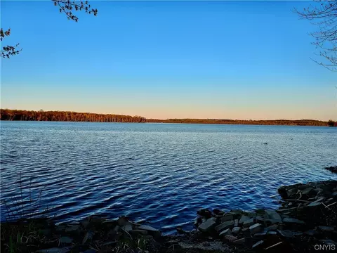 308 Fire Lane 17 Ln, Cato, NY 13033