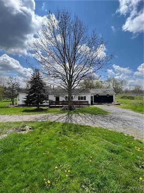 1442 River Rd, Conquest, NY 13140