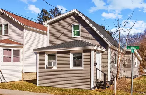 63 Seneca St, Van Buren, NY 13027