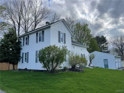 5222 North St, Vernon, NY 13476