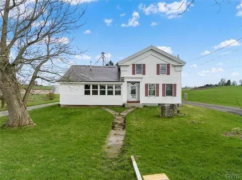 2369 Doolittle Rd, Paris, NY 13456