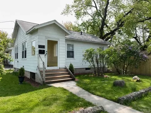 553 Boston Rd, Salina, NY 13211