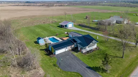 8463 County Route 125, Lyme, NY 13622