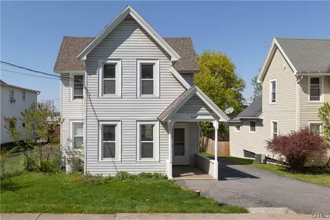 604 3rd St, Geddes, NY 13209