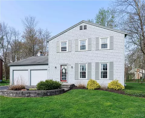 3058 Amberlea Ln, Lysander, NY 13027
