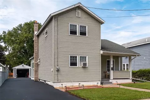 221 S Seward Ave, Auburn, NY 13021