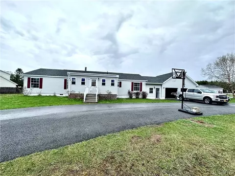 24928 Chrysler Dr, Le Ray, NY 13616