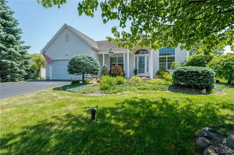 6324 Asa Eastwood, Cicero, NY 13039