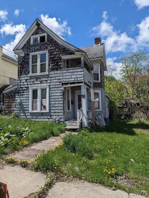 430 Maple St, Syracuse, NY 13210