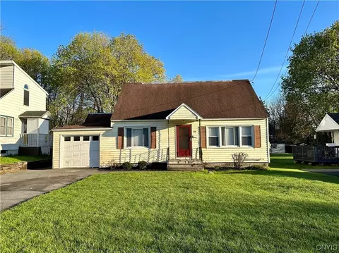 105 Elton Ave, Onondaga, NY 13205