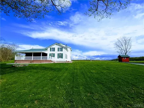 11978 House Rd, Clayton, NY 13624