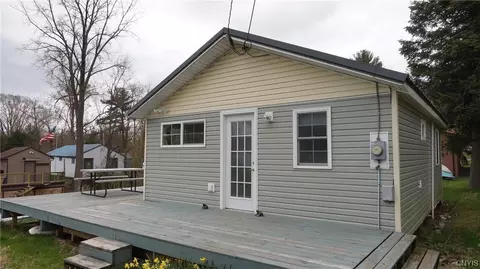 25 Sandy Pond Inl, Sandy Creek, NY 13145
