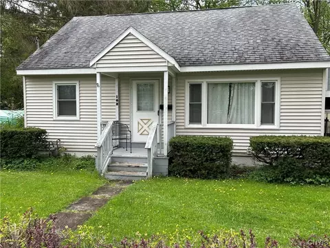 102 Marjorie St, Syracuse, NY 13205
