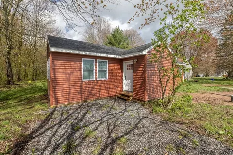 608 Little Pond Rd, Amboy, NY 13493
