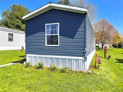322 Thompson Rd #J3, Oswego, NY 13126