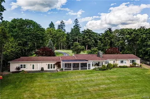 3143 E Lake Rd, Skaneateles, NY 13152