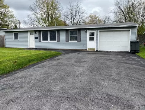 15 Denesha Pl, Fulton, NY 13069