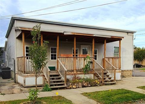 1413 Catherine St, Utica, NY 13501