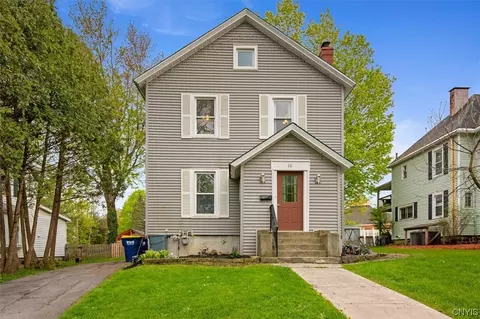 18 E Oneida St, Lysander, NY 13027