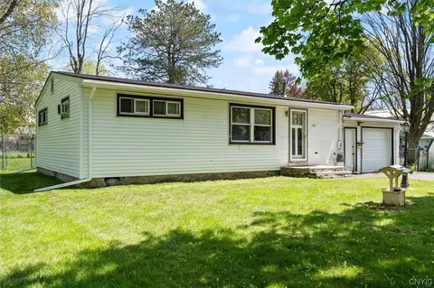 183 Medford Rd, Salina, NY 13211