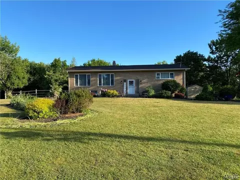 15089 Heritage Dr, Clayton, NY 13624