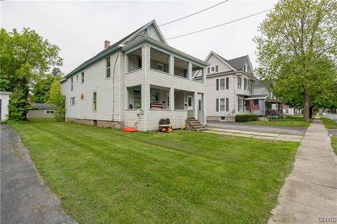 914 Franklin St, Watertown, NY 13601 | 28 Photos | MLS #S1469910 - Movoto
