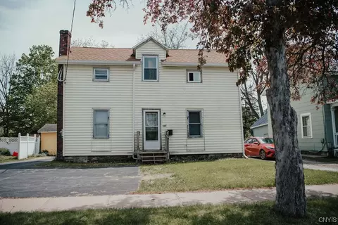 323 Washington Ave, Oneida, NY 13421