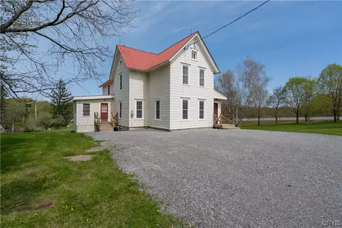 27521 Five Corners Rd, Le Ray, NY 13616