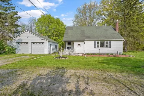 8928 Oswego Rd, Lysander, NY 13027