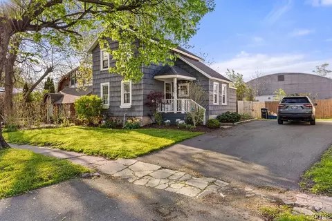 111 E 2nd St, East Syracuse, NY 13057