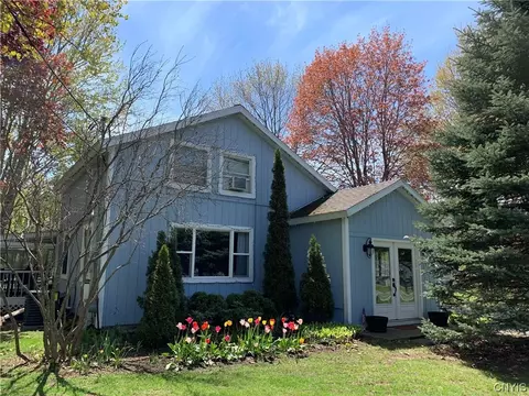 358 Dodge Ave, Hounsfield, NY 13685