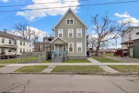 704 South St, Utica, NY 13501