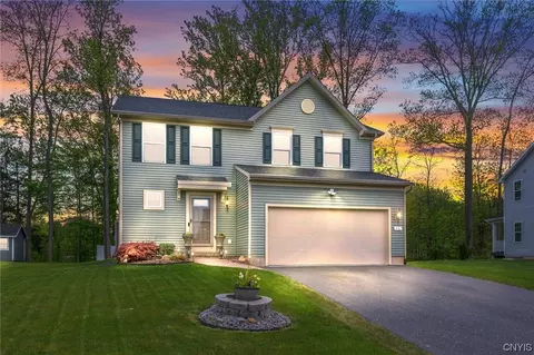 431 Tuscany Ln, Van Buren, NY 13027