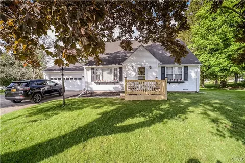 126 West St, Whitestown, NY 13492