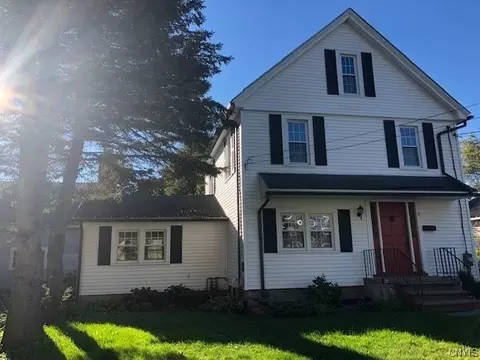 9 Warren St, Cortland, NY 13045