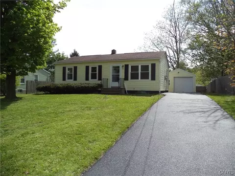 211 Resseguie Dr, Van Buren, NY 13209