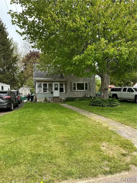 701 S 1st St, Fulton, NY 13069