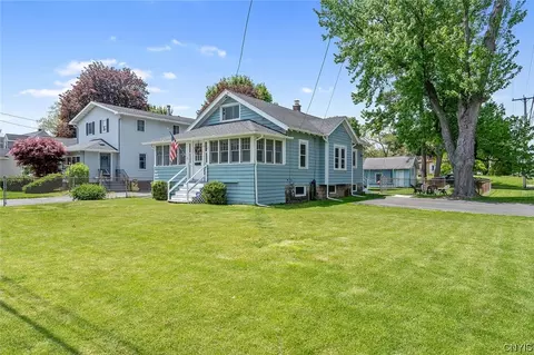 200 Newcastle Rd, Geddes, NY 13219