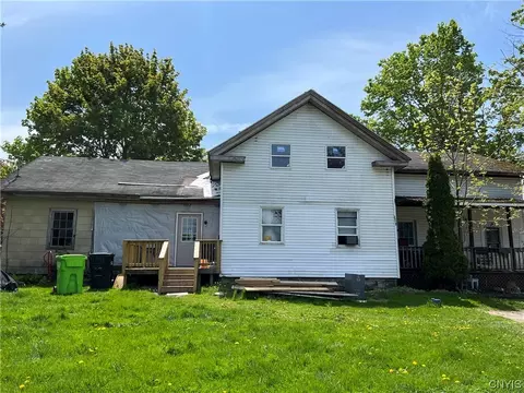 2762 Perryville Rd, Fenner, NY 13032