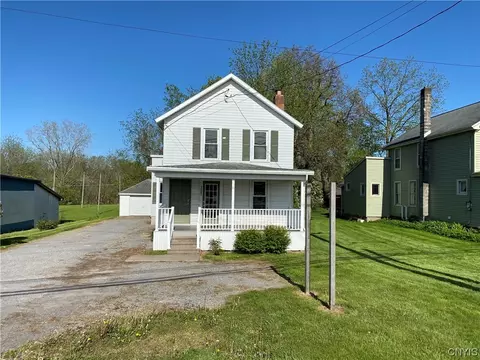 1067 Glenwood Ave, Oneida, NY 13421