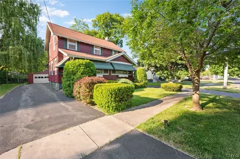 105 E Irving St, East Syracuse, NY 13057