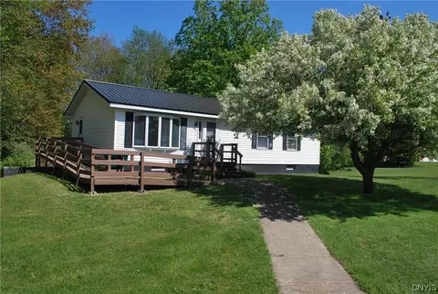 116 Searles Rd, Parish, NY 13131