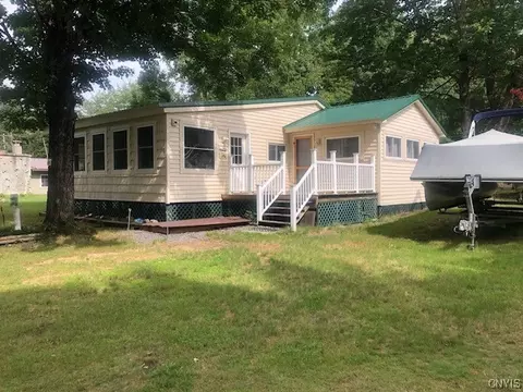 495 Brady Beach Rd, Russia, NY 13324