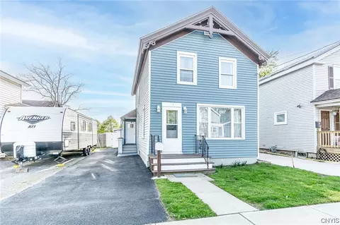18 E 4th St, Oswego, NY 13126