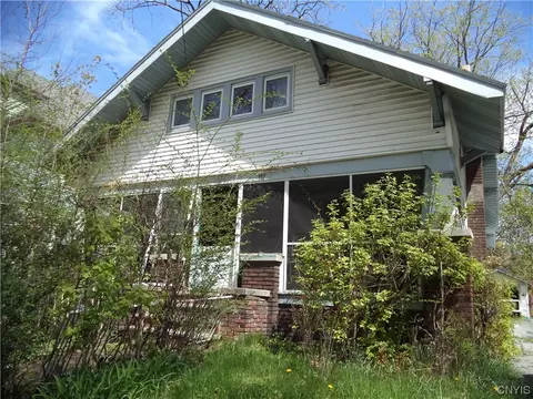 167 Cambridge St, Syracuse, NY 13210