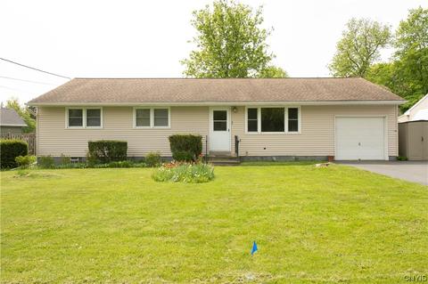 1 Crego St, Lysander, NY 13027