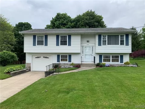 2723 Forest Hill Dr, Fleming, NY 13021