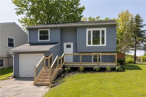 4211 Burningtree Rd, Liverpool, NY 13090